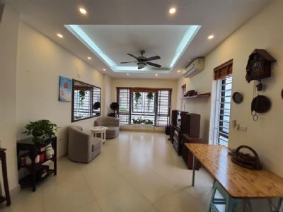 CÁN BỘ QUẬN BÁN NHÀ LONG BIÊN- LÔ GÓC- NGÕ THÔNG - GẦN NHÀ NGOẠI HOÀNG BÁCH