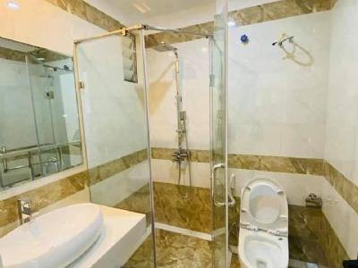 Bán nhà Tân Mai, ngõ thông - ô tô đỗ cửa - kinh doanh nhỏ.