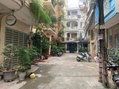Bán nhà trung tâm quận ĐỐNG ĐA , phân lô , ô tô tránh