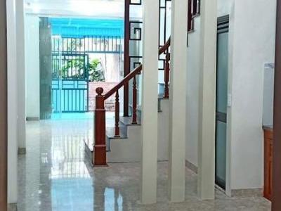 Bán nhà 3 Tầng Ngõ Đường Tô Hiến Thành Diện tích 63m2, mặt tiền 4 m Hướng Tây tứ trạch