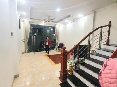 BÁN NHÀ ĐẸP – LÔ GÓC – KINH DOANH – NGÕ THÔNG  Nhà phố Trần Thái Tông 51m, 5 tầng, mặt tiền 4m