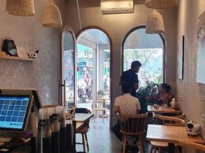 Siêu phẩm mặt phố Lê Đại Hành đang kd quán coffee, dt 35m, giá hợp lý 14,5 tỷ Nhà xây 5 tầng