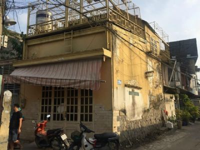 Bán nhà Sổ hồng riêng 5x7 góc 2 mặt tiền đường thông, buôn bán Giá 1 tỷ 380 cho khách thiện chí q12