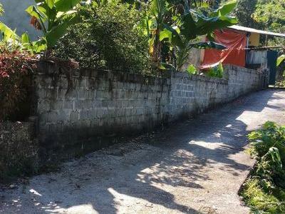 Mình có mảnh đất thuộc xóm Chu. TP Hòa Bình. dt gần 200m.Cần tiền giá nào cũng bán