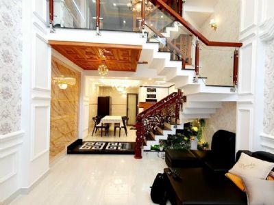 Bán nhà như hình Phường 6. Gò Vấp ( ngay gần đoạn chợ An Nhơn) Đường ô tô chạy vô nhà