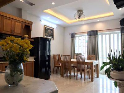 BÁN NHÀ DT BỀ NGANG 7,6M VÀ CHỈ CÁCH MT Đồng Đen tầm 30M/ Quận Tân Bình (hướng Đông Bắc)