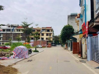 Cần Bán Ô Đất Đẹp Trung Tâm Cột 3 Ngõ 11 Nguyễn Văn Cừ Hồng Hải DT 65m MT 5.35m
