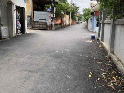 cần bán mảnh đất 48m mặt tiền 4m hâụ tại kim chung hoài đức . hai mặt thoáng . Đường hai ô tô chánh