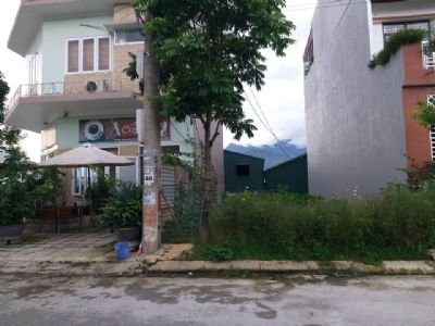 Bán đất Gần KS Hoàng Nhâm, giáp Cafe vị trí trung tâm TP giao thông thuận tiện tất cả các hướng