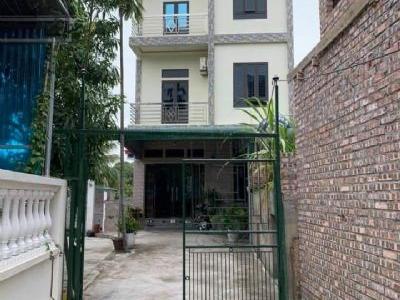 Chính chủ gửi bán nhà 3 tầng mới xây rất đẹp, Đầy đủ tiện nghi. Địa chỉ thôn ngọc khám, gia đông