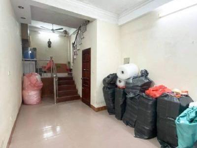 Cho thuê nhà ngõ 55 Thịnh Liệt, Hoàng Mai DT40m2, 4 tầng, 5 phòng ngủ Nhà rộng, ngõ rộng