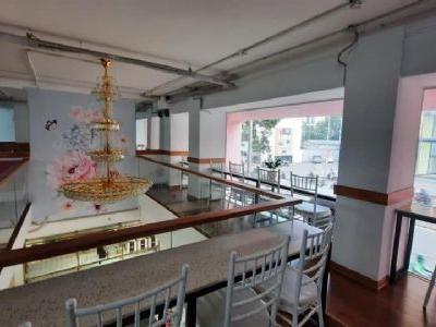 Cần bán căn nhà mặt phố Chùa Bộc, nhà đẹp Nở Hậu, tọa lạc trên con phố đẹp và nổi tiếng của Hà Nội