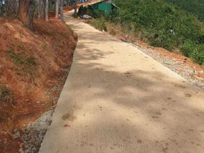Cần bán lô đất Thôn 6 Đasar Lạc Dương Cách trung tâm Dasar 1km Đường oto vào tận vườn