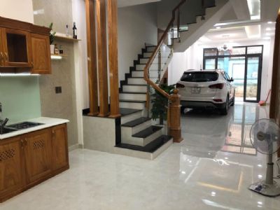 Bán nhà 6m thông Trần Thái Tông, F.15 Quận Tân Bình Diện tích: 4x15,5m vuông vức không lộ giới