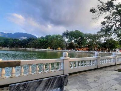Cần bán đất + nhà cấp 4 cũ MT 3.8m trên sổ đỏ thực tế hơn 4m. Tổng 90m Đối diện Hải quan Ngọc Xuân