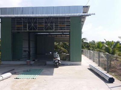 Cho thuê nhà nguyên căn. Lộ tránh mặt tiền cách cầu cây da Bến Tre 100m. ĐT 0903257738