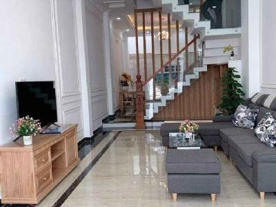 NHÀ MẶT TIỀN NGÃ 4 MIẾU ÔNG CÙ SHR 64M2 800TR
