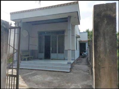 Cần bán nhà ở Phú Khương bến tre dt 100m, ngang 5,8m thổ 100%, giá 700tr Hẽm hoa lâm