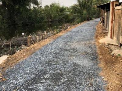 Anh chủ gửi bán lô đất full thổ thuộc xã thanh Phú,huyện bến lức Cách Uỷ ban 500m