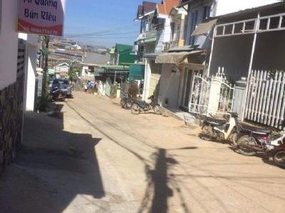 Bán lô đất đường tự phước p11 đà lạt dt: 269m2 xây dựng, đất đẹp đường oto thoải mái và bằng phẳng
