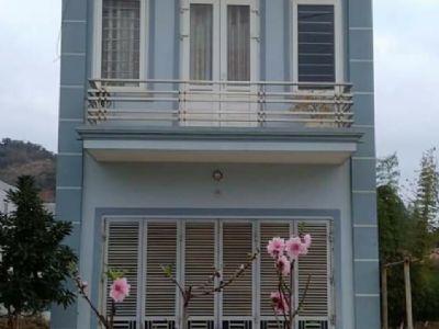 bán ngôi nhà 3 tầng khu đô thị Hoàng Long tổ 3 phường chiềng sinh Thành phố Sơn La