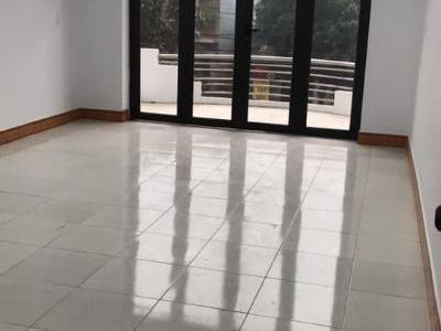 Bán nhà xây 2 tầng tại km 4 An Tường. Giá 2,5 tỷ. Vị trí nhà đẹp trên trục đường chính quốc lộ 2.