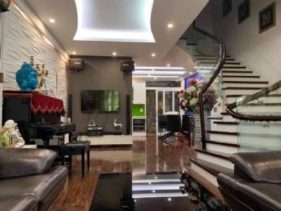 Nhà phân lô Thái Hà Đống Đa Ô Tô 7 chỗ vào nhà Ngõ thông nhà thoáng trước sau