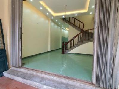 Chính chủ cần bán Nhà 2,5 tầng xây kiên cố chắc chắn Ngay sau khu đô thị Vũ Phúc 2PN 1Pk