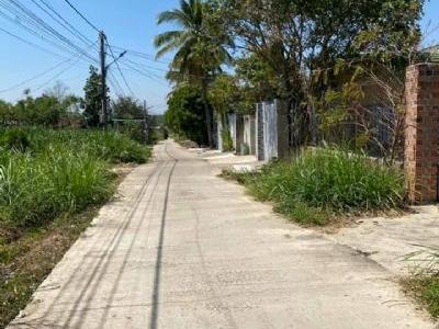 Bán đất đường Trần Quang Diệu P. Lê Lợi, Kon Tum Diện tích 5*40 thổ cư 50m Hướng Đông Bắc