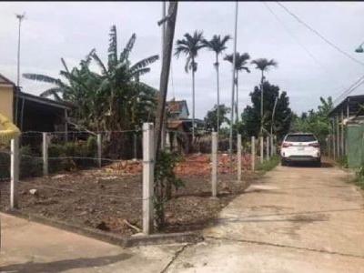 Bán lô đất Diện tích ngang 7m dài 22m. Giá 195 tr ( không tl) Đức nhuận mộ đức quảng ngãi.