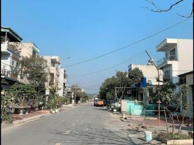 Chính chủ cần bán ô đất khu đô thị Thành Thắng Diện tích 102,5m (5x20,5) Vị trí cách đường 337 100m