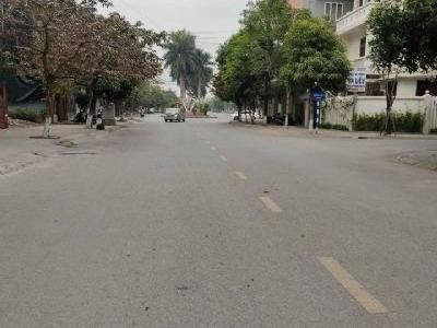 Bán lô đất mặt đường Nguyễn Đình Chính Khu TĐC Trần Lãm DT 75,6m Hướng ĐB Đường 10m vỉa hè 4m