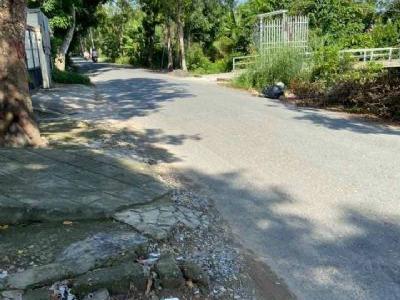 Bán đất mặt tiền đường Trần Văn Hiển ấp 3 Trung An  Dt 5x20 có 70m thổ cư  Hướng nam Giá 1,8 tỷ