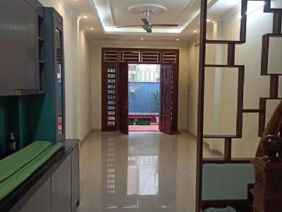 BÁN NHÀ PHỐ VĨNH PHÚC HOÀNG HOA THÁM BA ĐÌNH, 50M2X5T, GẦN CHỢ,NHỈNH 5 TỶ Vị trí đẹp, gần chợ