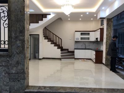 BÁN NHÀ PHỐ CẦU GIẤY 5 TẦNG 40M2 LÔ GÓC 2 MẶT NGÕ KINH DOANH SẦM UẤT Ô TÔ NỘI THẤT CAO CẤP