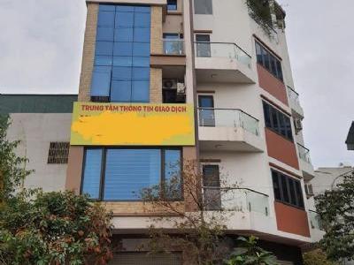 Bán nhà phố Bà Triệu, Hà Đông. Thuộc vị trí đẹp nhất của con phố này, khu vực cực kì sầm uất.