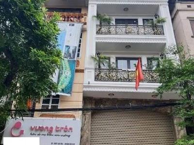 Bán Biệt thự ngay trung tâm Quận Bình Thạnh 4 tầng mới cóng, 4PN, phòng thờ, bếp, phòng khách