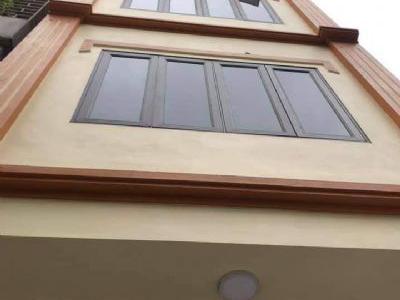 Bán Nhà Mặt Phố phùng khoang xây dựng 4 tầng , nhà cũ , chủ xác định bán đất
