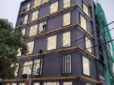 Sở hữu nhà vị trí đẹp Lạc Long Quân 150m2, mặt tiền 8.8m, giá ngon bổ rẻ  Nhà vị trí cực kì đẹp