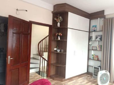 BÁN NHÀ NGUYỄN KHÁNH TOÀN CẦU GIẤY 33Mx5 TẦNG MT 4.5M Ô TÔ CÁCH NHÀ 15M GIÁ NHÍCH 3TỶ
