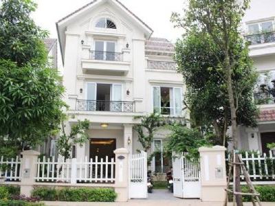 BÁN GẤP BIỆT THỰ TP TÂN AN 10X20,3TY5,BAO SANG TÊN,5PN 4WC,LH 0792702500