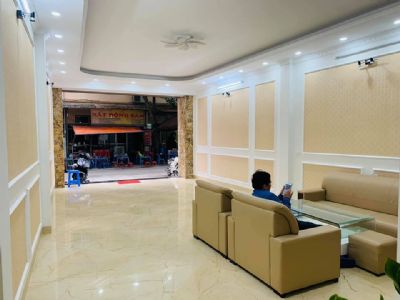 BÁN NHÀ DƯƠNG QUẢNG HÀM CẦU GIẤY NHÀ MỚI ĐẸP KINH DOANH THANG MÁY Ô TÔ TRÁNH