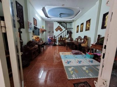 Bán Nhà Đường Nguyễn văn Quá Q12 4,5x14 đúc 1 tấm . Đang cho thuê 8tr/1thg