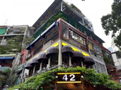 BÁN NHÀ LÔ GÓC LẠI CÒN 2 MẶT TIỀN VIEW HỒ QUẬN HAI BÀ TRƯNG 135M MT 12M