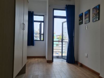 DUY NHẤT CÒN 1 PHÒNG NGAY ĐOÀN VĂN BƠ Q4 CÓ BALCON ĐẦY ĐỦ ÁNH SÁNG