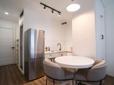bán nhà 11 tầng  Đường Lương Thế Vinh, P. Trung Văn, Q. Nam Từ Liêm, Hà Nội. 61m2; Mặt tiền: 4,5 m2