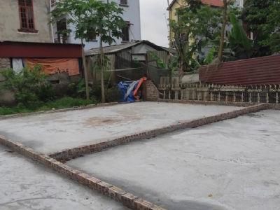 Bán 100m chia làm 2 đẹp.thôn Phúc Thọ. Xã mai lâm. đông anh hà nội. Mặt tiền 12m hậu 12m Hướng đông