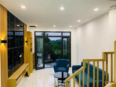 Chính chủ nhờ em bán nhà 3,5 tầng Ngọc động,Đa Tốn Gia Lâm. Xe oto đỗ cửa Nhà thiết kế Xây kiên cố