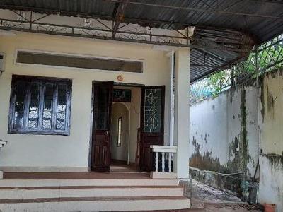 Bán nhà hẻm 370 Phạm Văn Đồng. DT 6x39m , 196m thổ cư. Ace quan tâm liên hệ sđt. DT :0815700039.