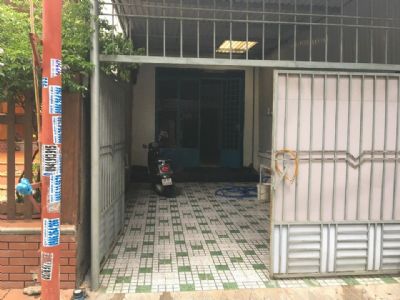Cho thuê nhà nguyên căn, 1 sân đậu xe, 1 pk, 1 pn có tolet, 1 bếp, 1 vs ngoài. Tổ 2, Nghĩa Thành